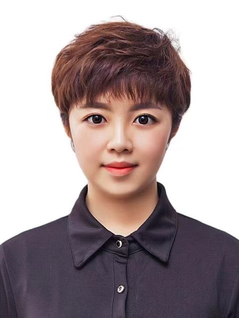 潘瑜.jpg