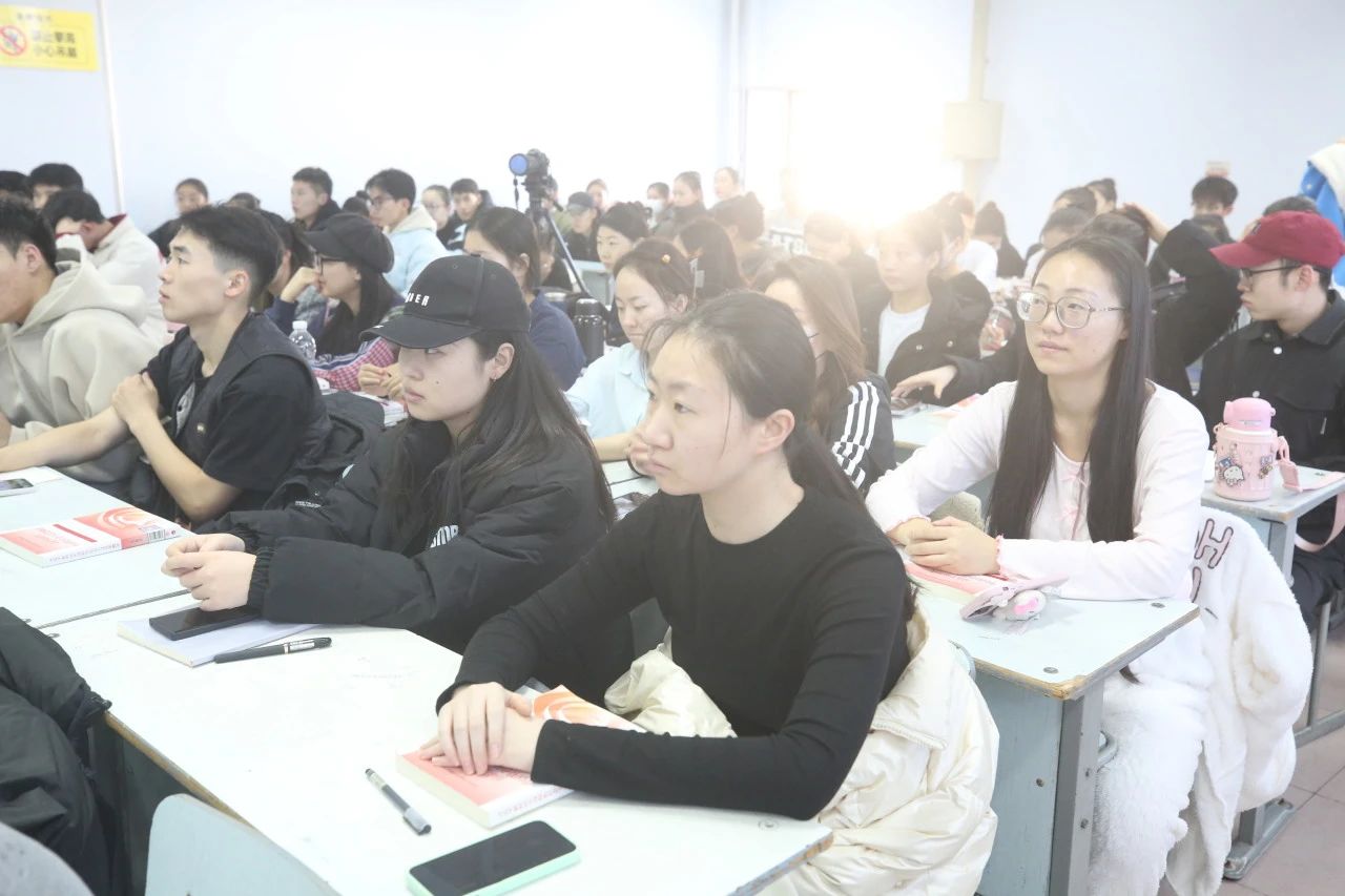 4f5537b8de4656cd699be9ca28a5f24d.jpg