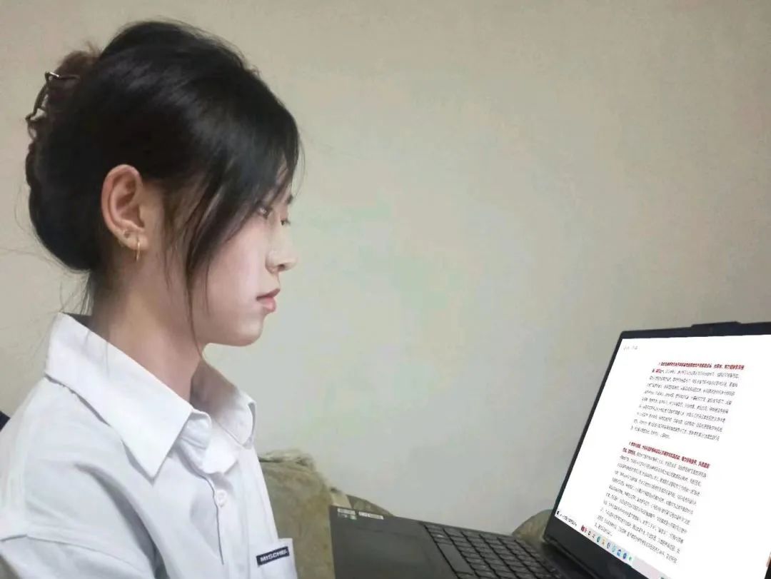 新媒体5.jpg