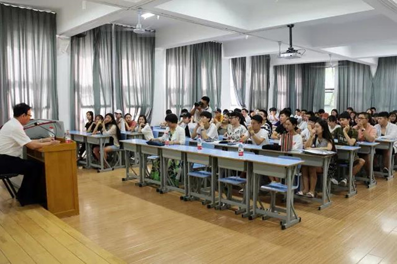 微信图片_20180714154956_副本.jpg