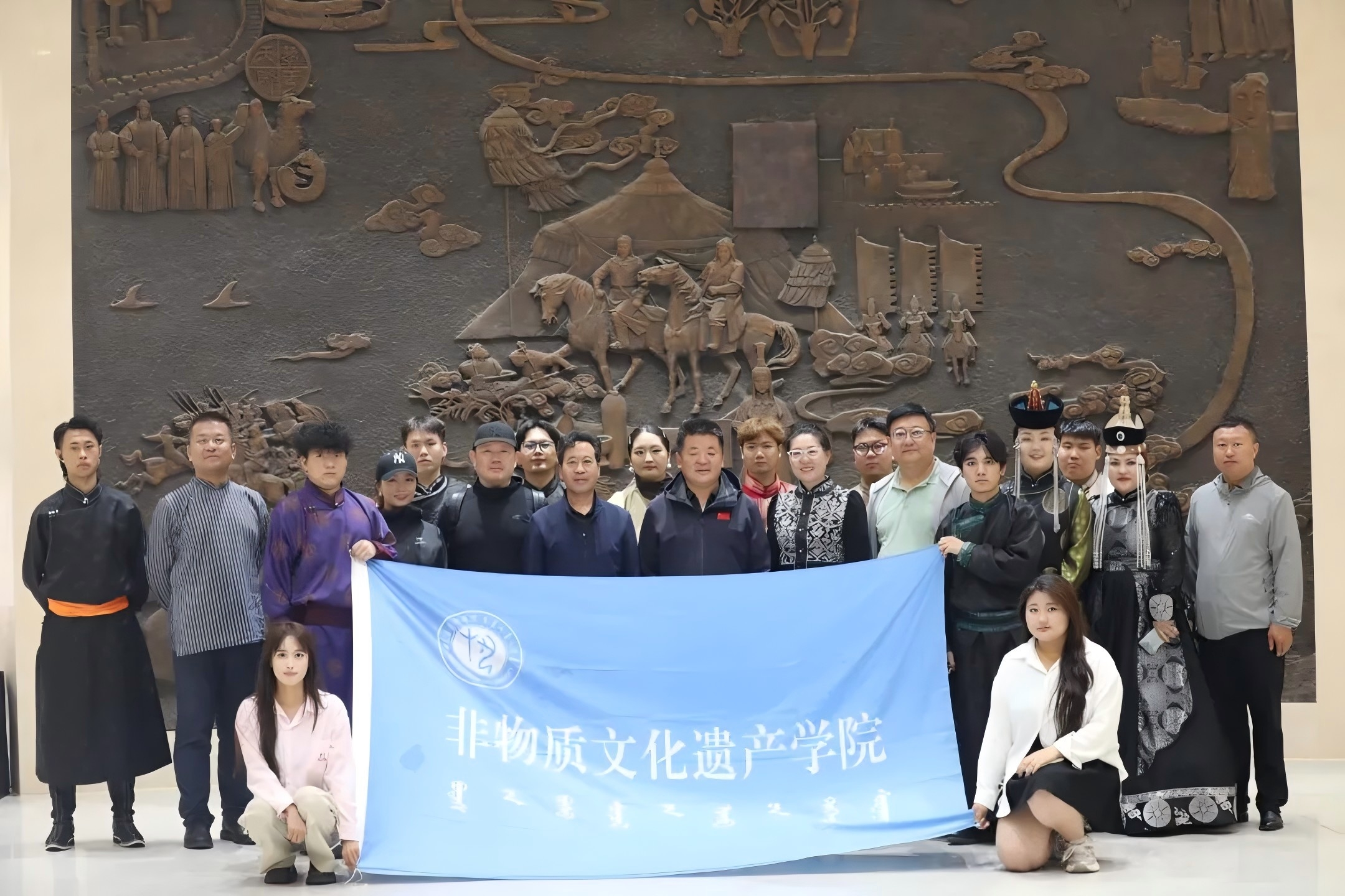 访企拓岗 | 学校党委副书记赵晓强带队赴达茂联合旗乌兰牧骑共...