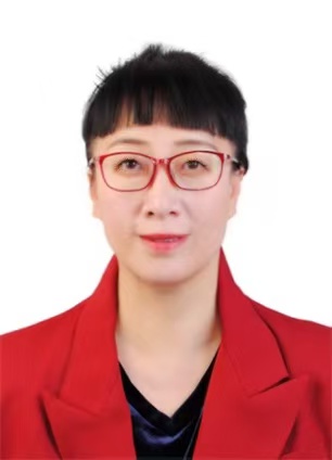 刘宇红，硕士研究生，高级讲师，主讲英语.jpg