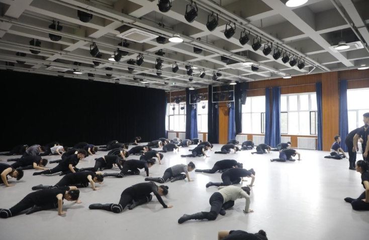 屏幕截图_30-10-2025_1729_mp.weixin.qq.com.jpeg 屏幕截图_30-10-2025_1729_mp.weixin.qq.com.jpeg