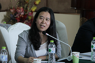 (左图);松波尔(右图)阿拉坦其其格(左图);范子烨(右图)黄淑梅(左图)